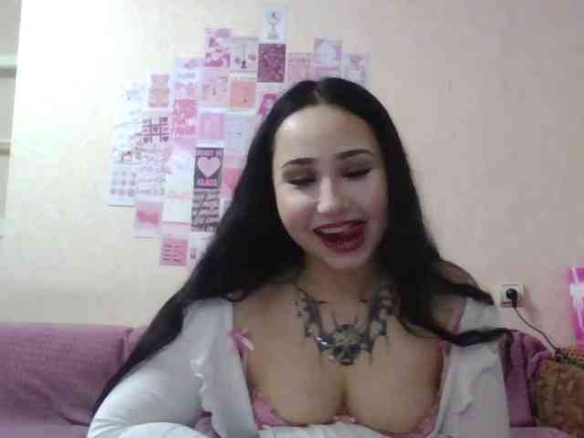 HalinaMogg webcam