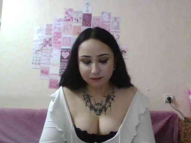 HalinaMogg webcam