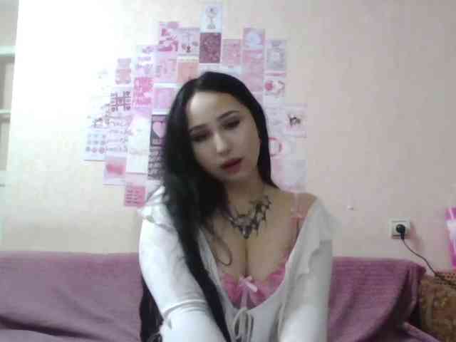 HalinaMogg webcam