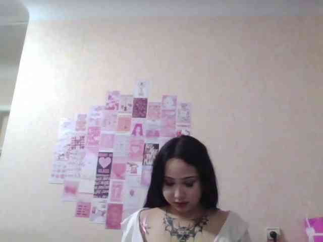 HalinaMogg webcam