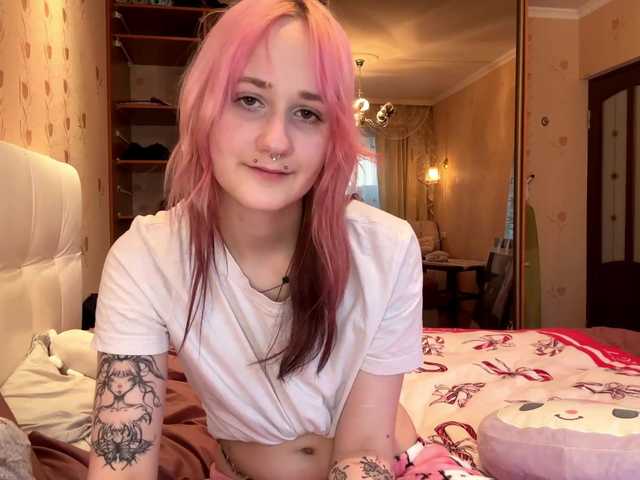 MaryjaneMacdougal's BongaCams show and profile