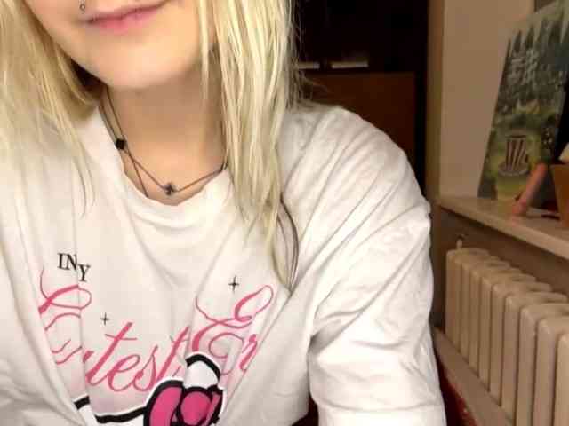 MaryjaneMacdougal webcam