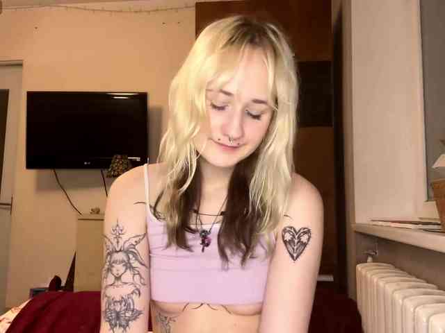 MaryjaneMacdougal MaryjaneMacdougal