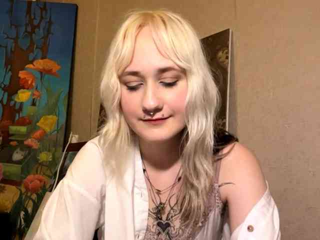 MaryjaneMacdougal webcam