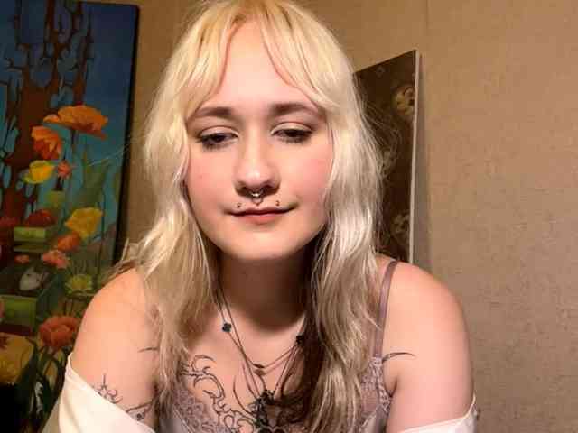 MaryjaneMacdougal webcam