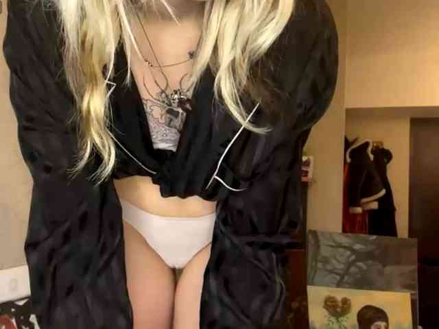 MaryjaneMacdougal webcam