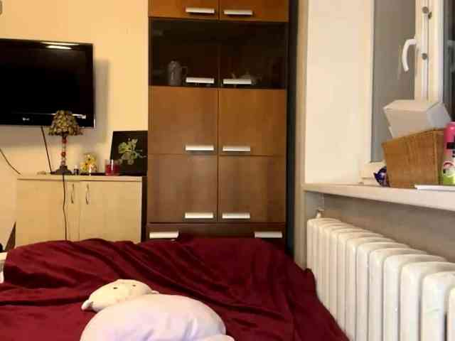 MaryjaneMacdougal webcam