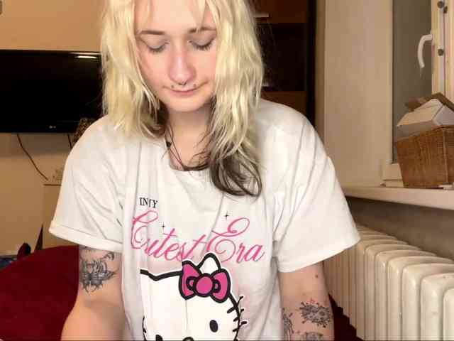 MaryjaneMacdougal webcam