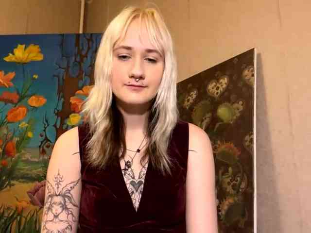 MaryjaneMacdougal webcam