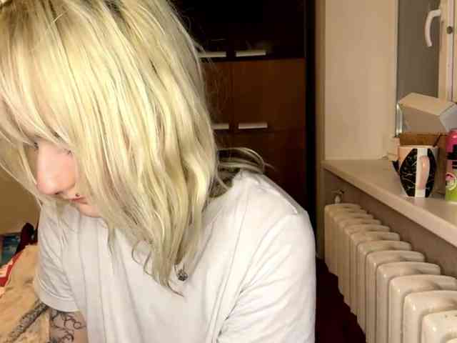 MaryjaneMacdougal webcam