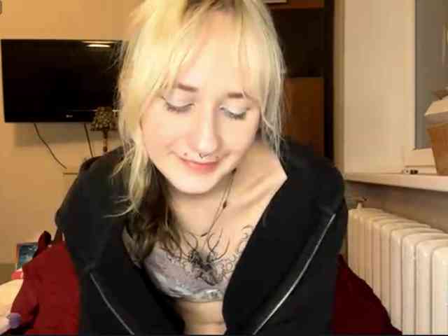 MaryjaneMacdougal webcam