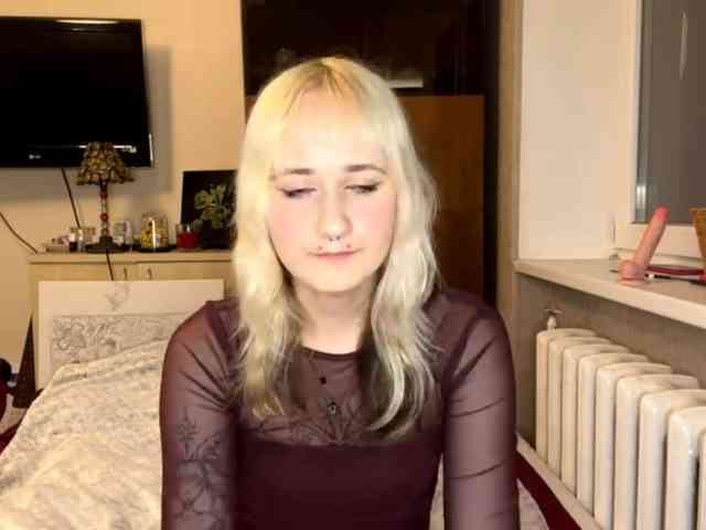 MaryjaneMacdougal webcam