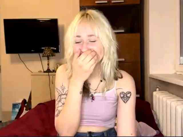 MaryjaneMacdougal webcam