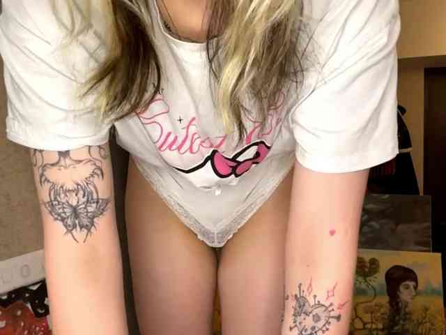 MaryjaneMacdougal webcam