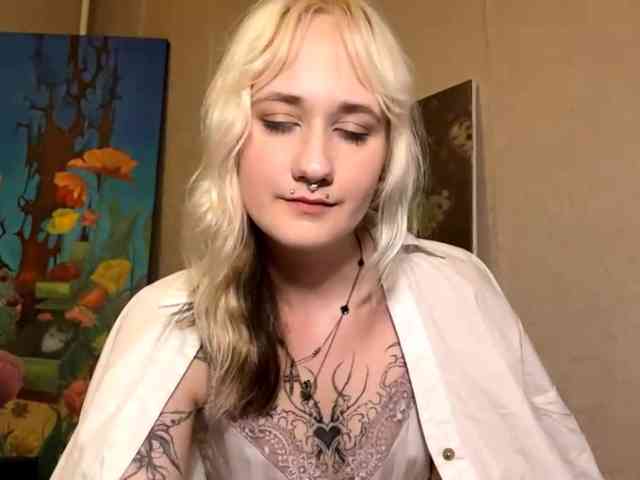 MaryjaneMacdougal webcam