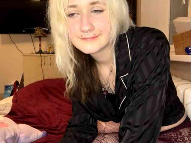 MaryjaneMacdougal webcam