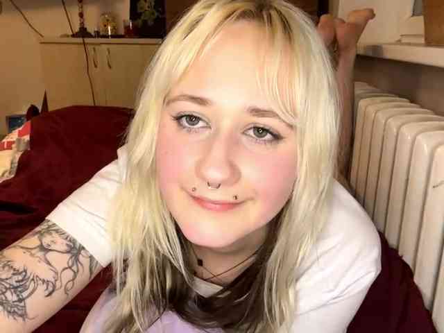 MaryjaneMacdougal webcam