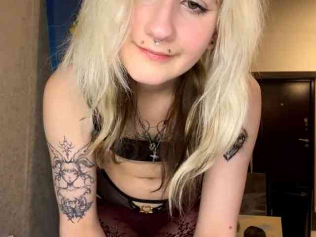 MaryjaneMacdougal webcam