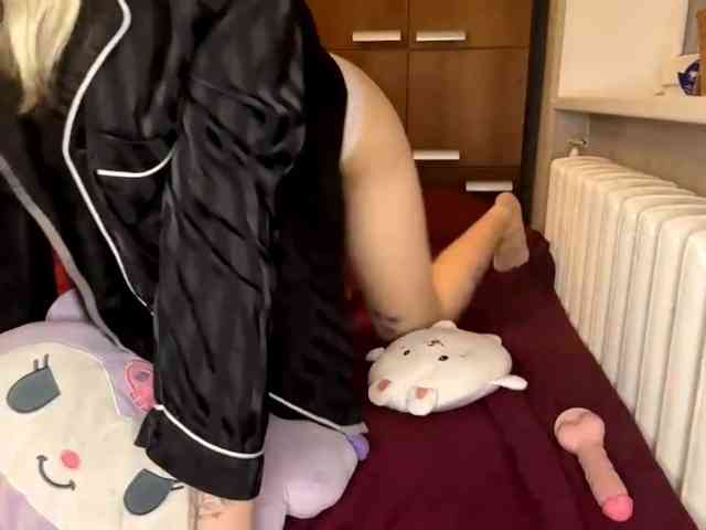 MaryjaneMacdougal webcam