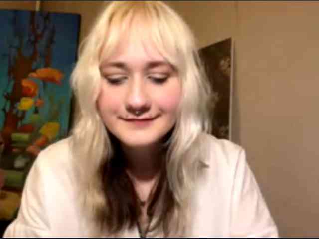 MaryjaneMacdougal webcam