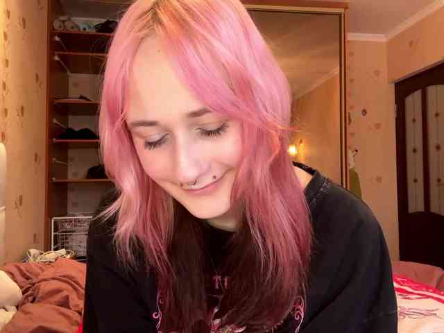 MaryjaneMacdougal webcam