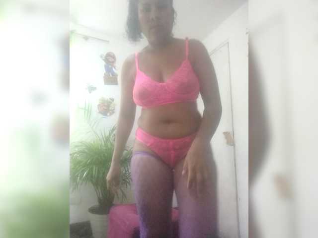 Laperversa – webcam model profile photo