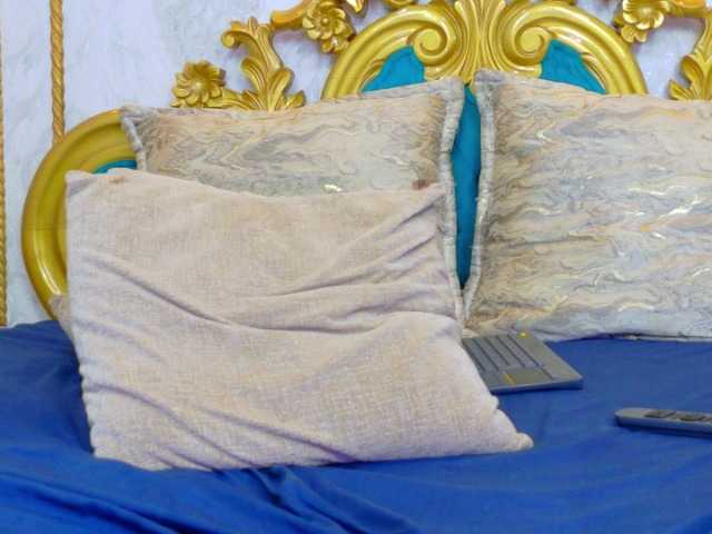 CataStones's BongaCams show and profile