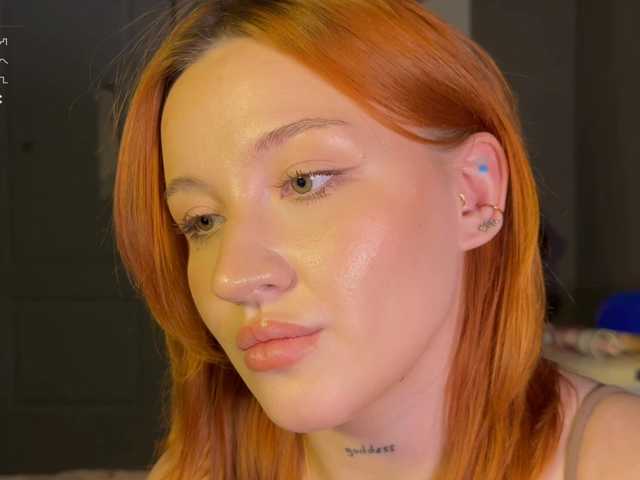 Eva-Kisa's BongaCams show and profile