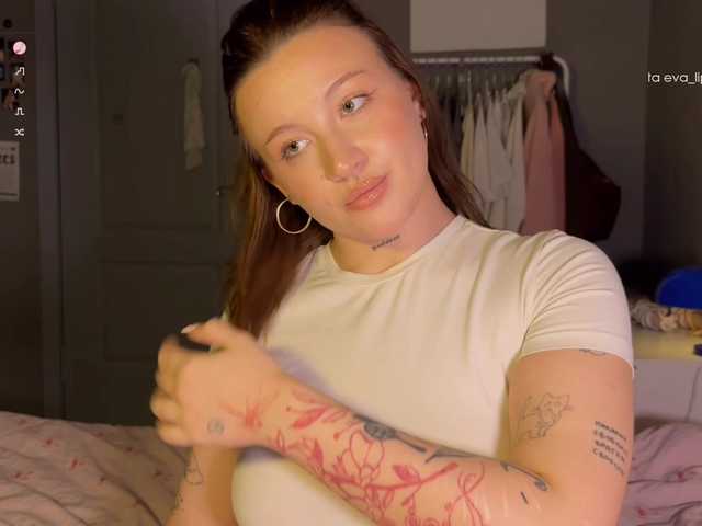 Eva-Kisa's BongaCams show and profile