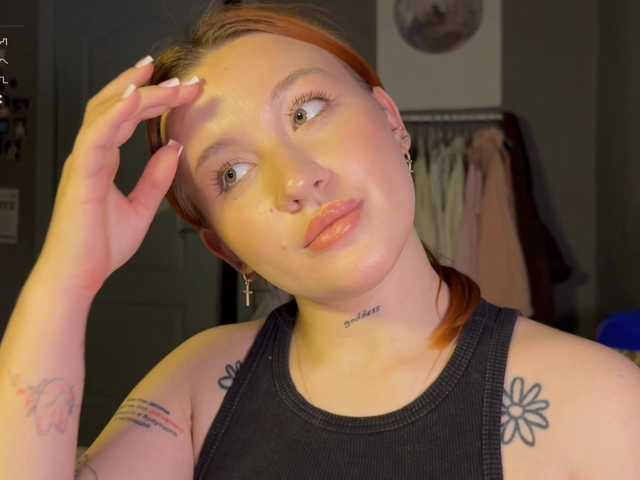 Eva-Kisa's BongaCams show and profile