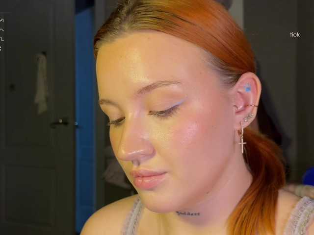 Eva-Kisa's BongaCams show and profile