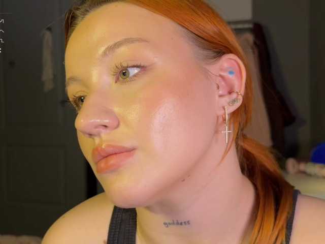 Eva-Kisa's BongaCams show and profile