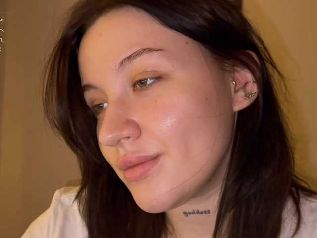 Eva-Kisa's BongaCams show and profile