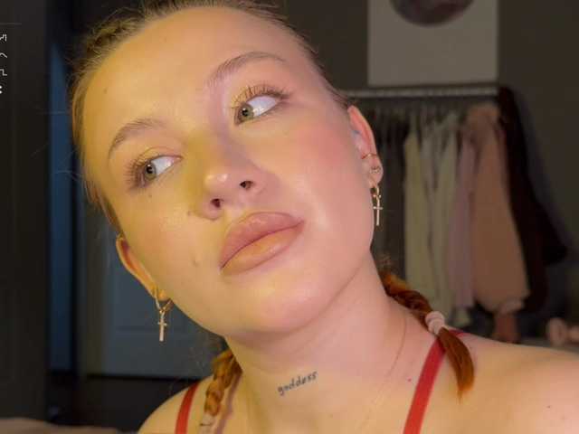 Eva-Kisa's BongaCams show and profile