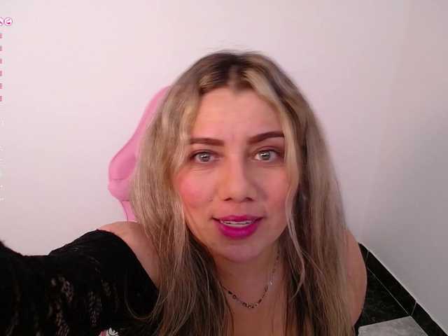 Isabella-wish1's BongaCams show and profile