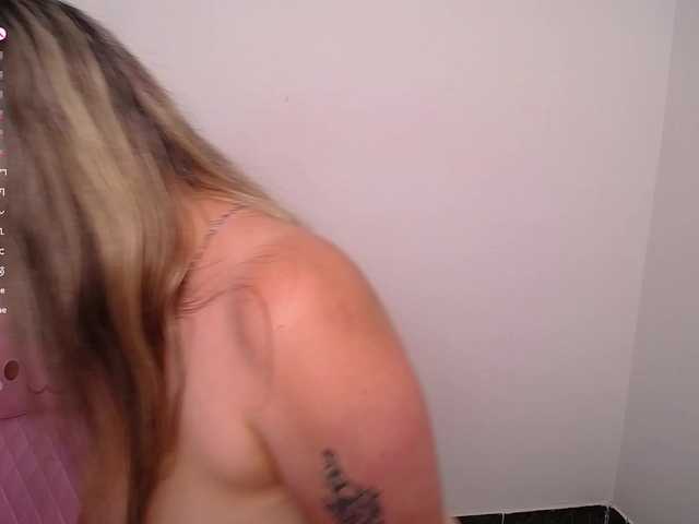 Isabella-wish1's BongaCams show and profile