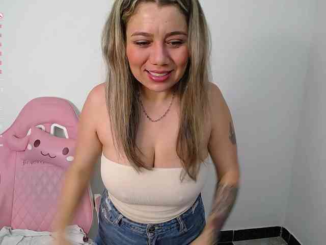 Isabella-wish1 webcam