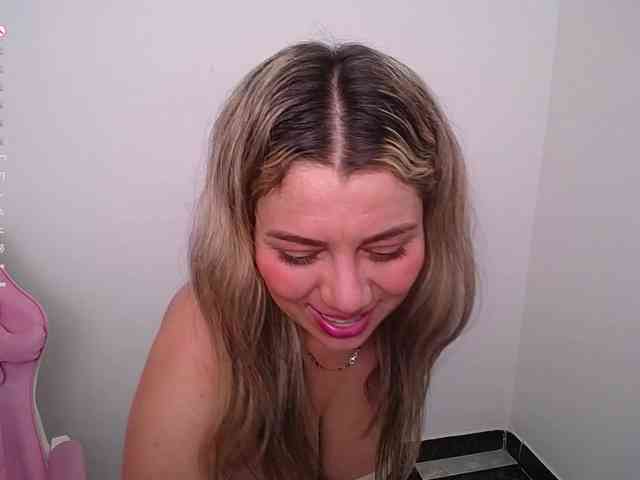 Isabella-wish1 webcam