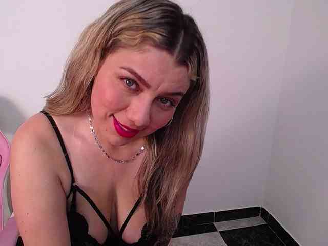 Isabella-wish1 webcam