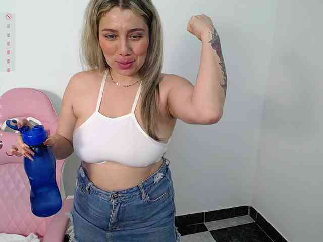 Isabella-wish1 webcam