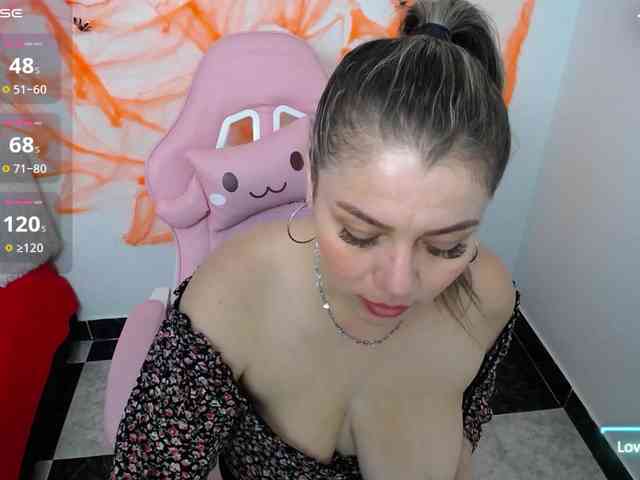 Isabella-wish1 webcam