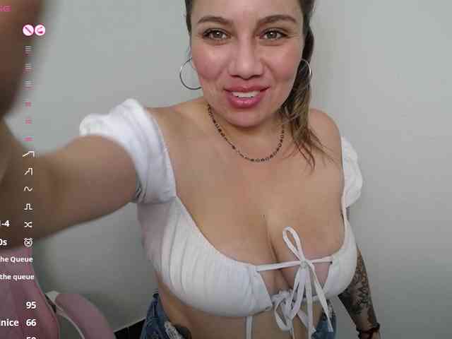 Isabella-wish1 webcam