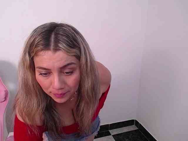 Isabella-wish1 webcam