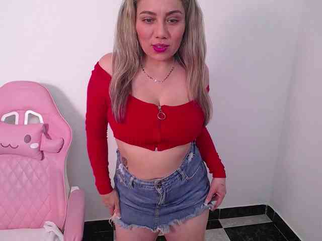 Isabella-wish1 webcam