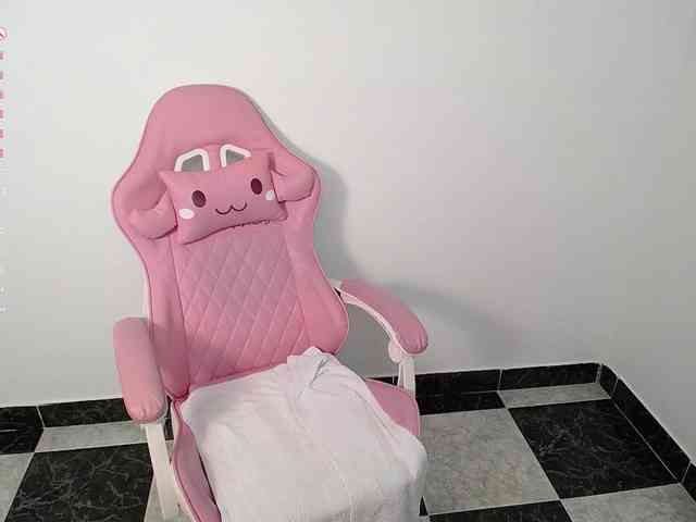 Isabella-wish1 webcam