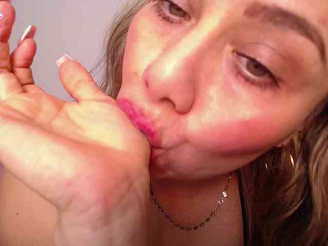 Isabella-wish1 webcam