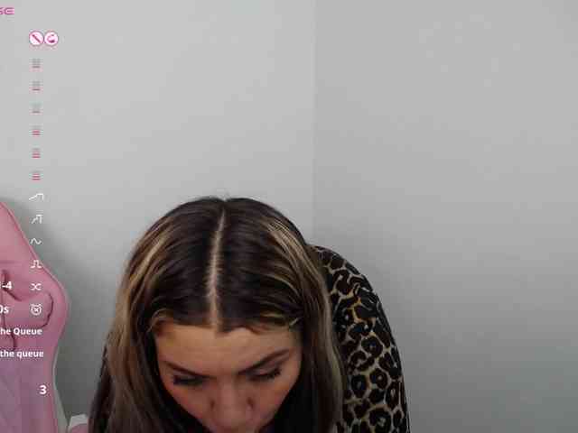 Isabella-wish1 webcam