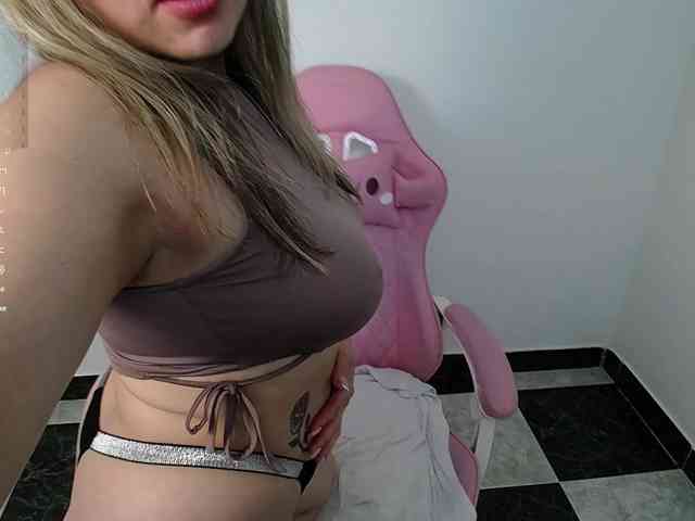 Isabella-wish1 webcam