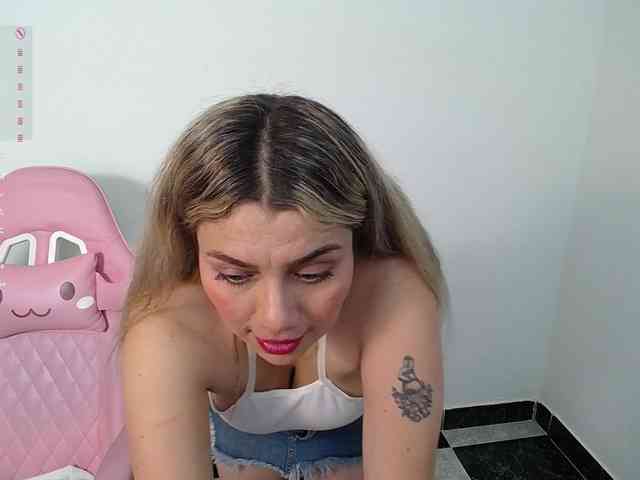 Isabella-wish1 webcam