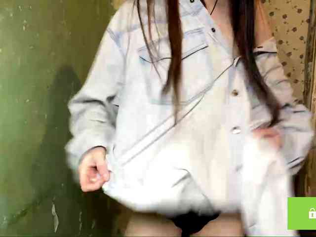 NakitaBayardo webcam